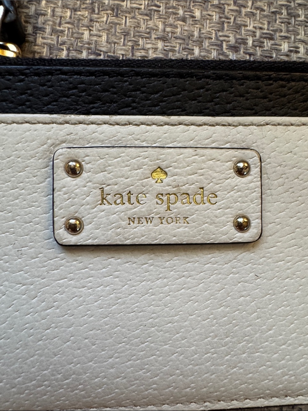 Kate Spade Adi Cardholder - Picture 2 of 4